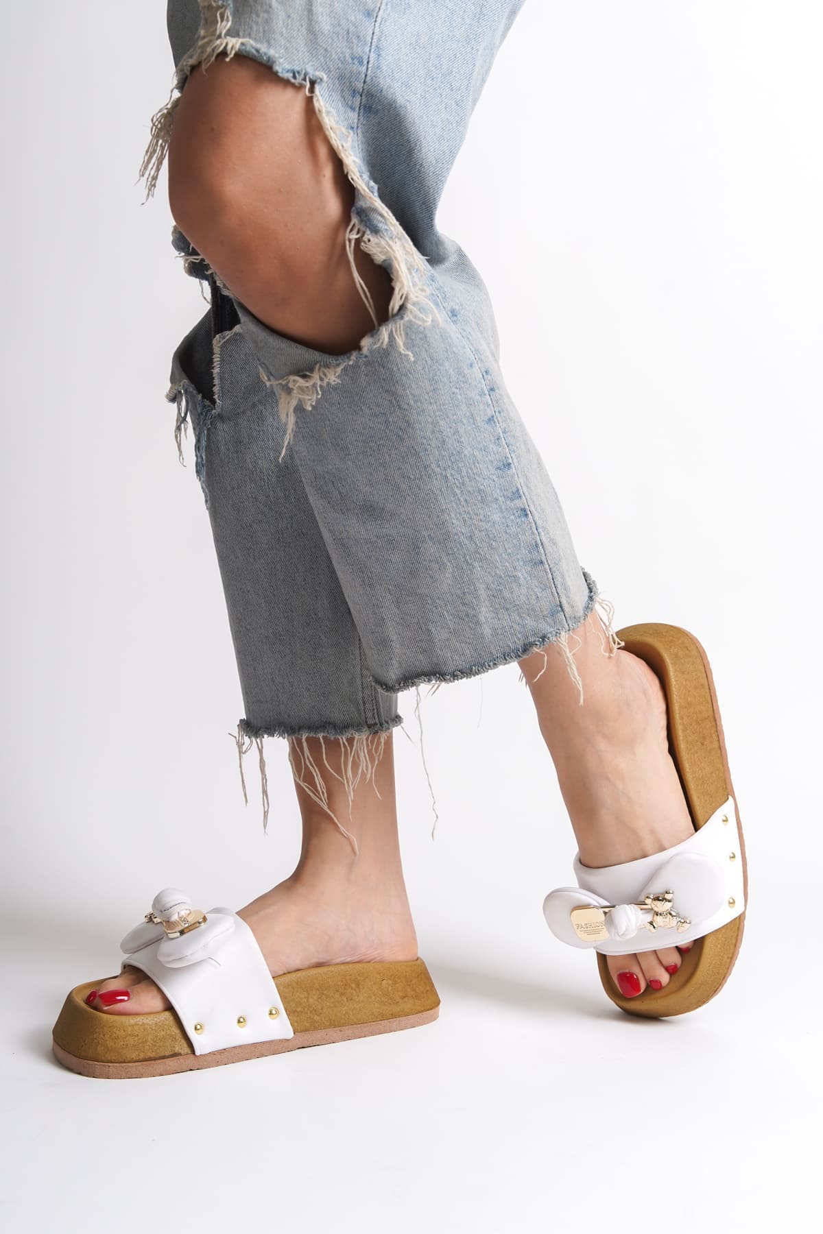 DILA Kalın ve Ortopedik Taban Ayıcıklı Saten Kadın Terlik SKT - Beyaz - 40 Resim 2