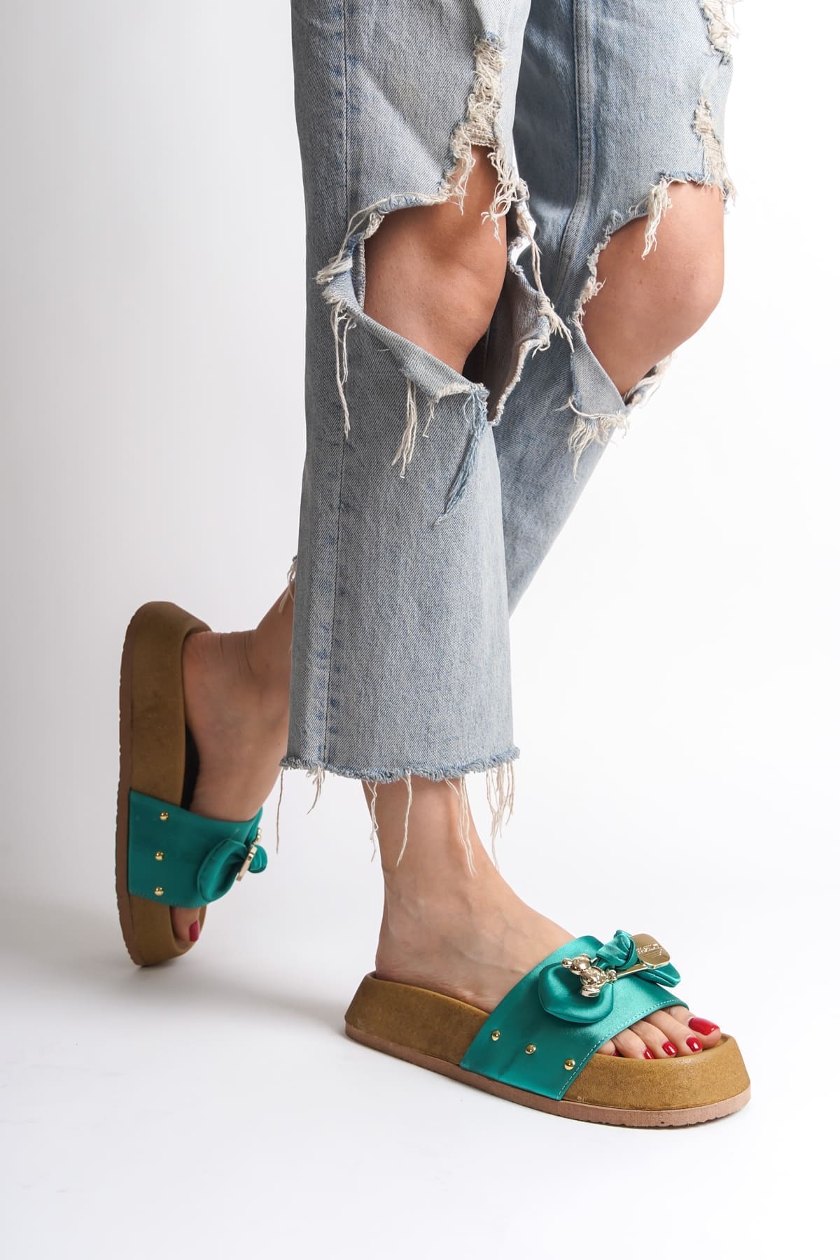 DILA Kalın ve Ortopedik Taban Ayıcıklı Saten Kadın Terlik  SKT - Yeşil - 39 Resim 3