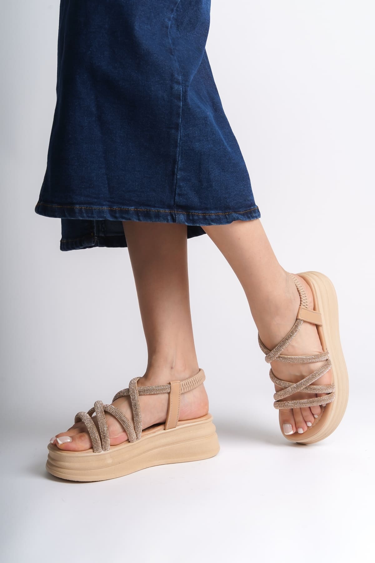 ELENA Lastikli Taşlı Şeritli Ortopedik Taban Kadın Sandalet CTT - Ten - 40 Resim 3