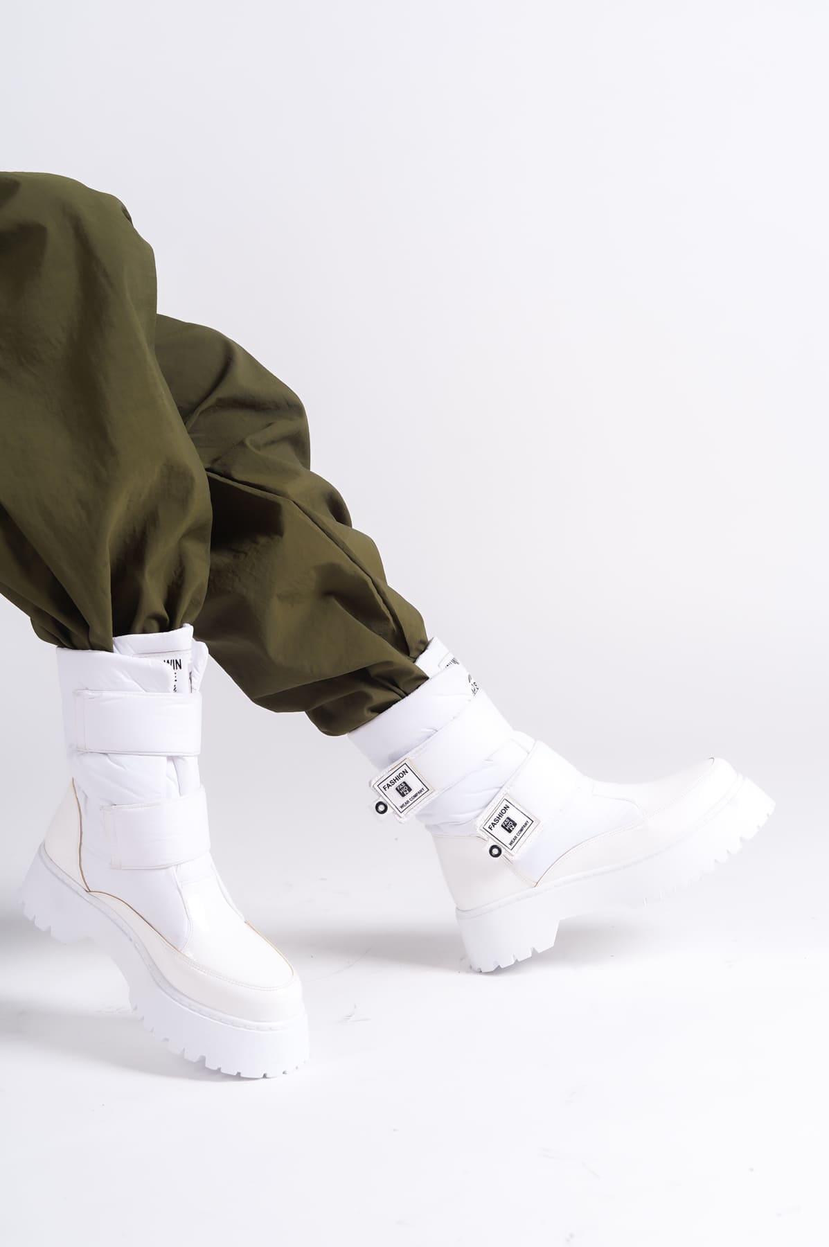 ELISA Cırt Cırtlı  Paraşüt Kumaş Rugan Kadın Bot RBT - Beyaz