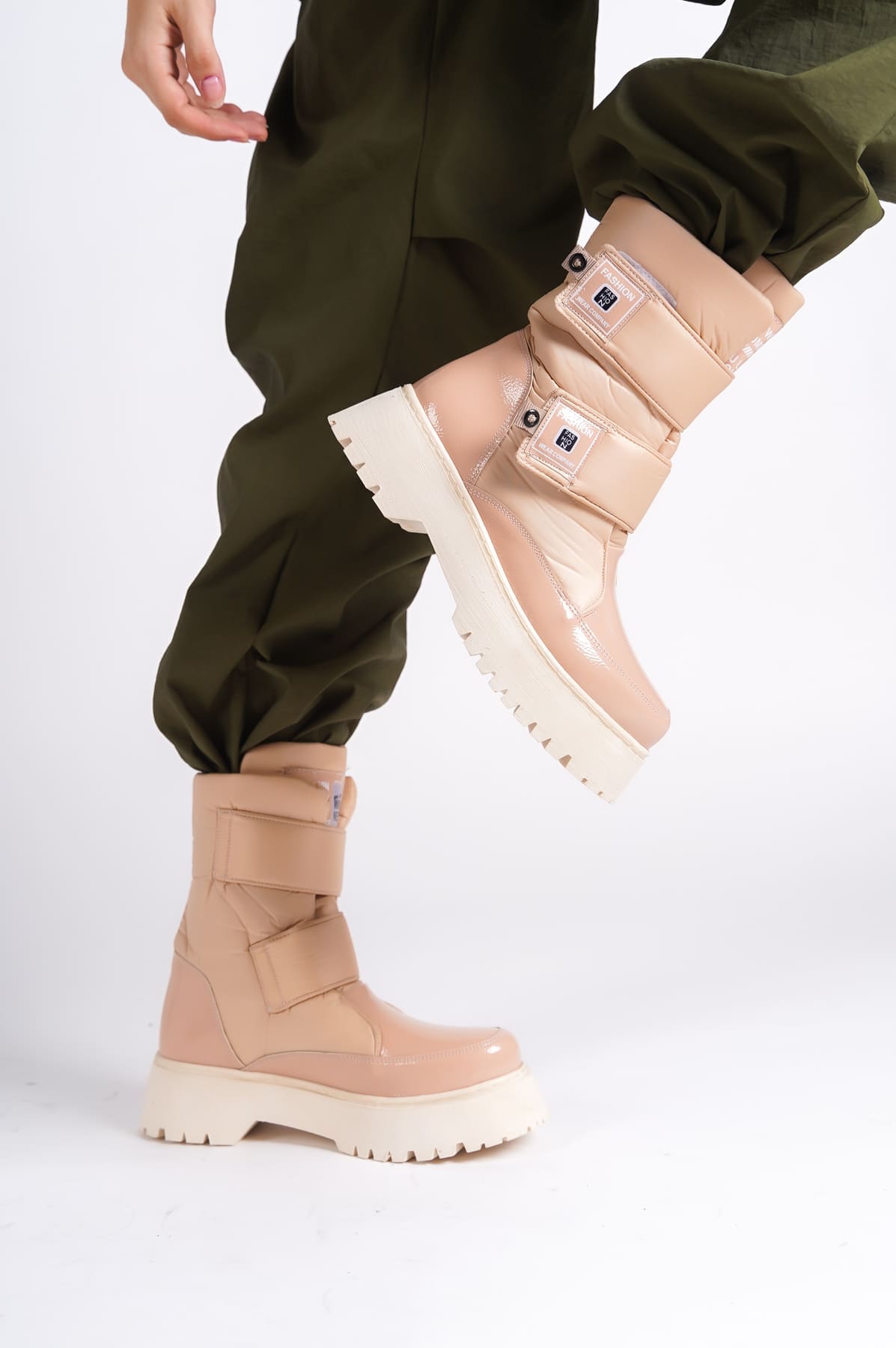 ELISA Cırt Cırtlı  Paraşüt Kumaş Rugan Kadın Bot RTT - Ten - 38 Resim 3