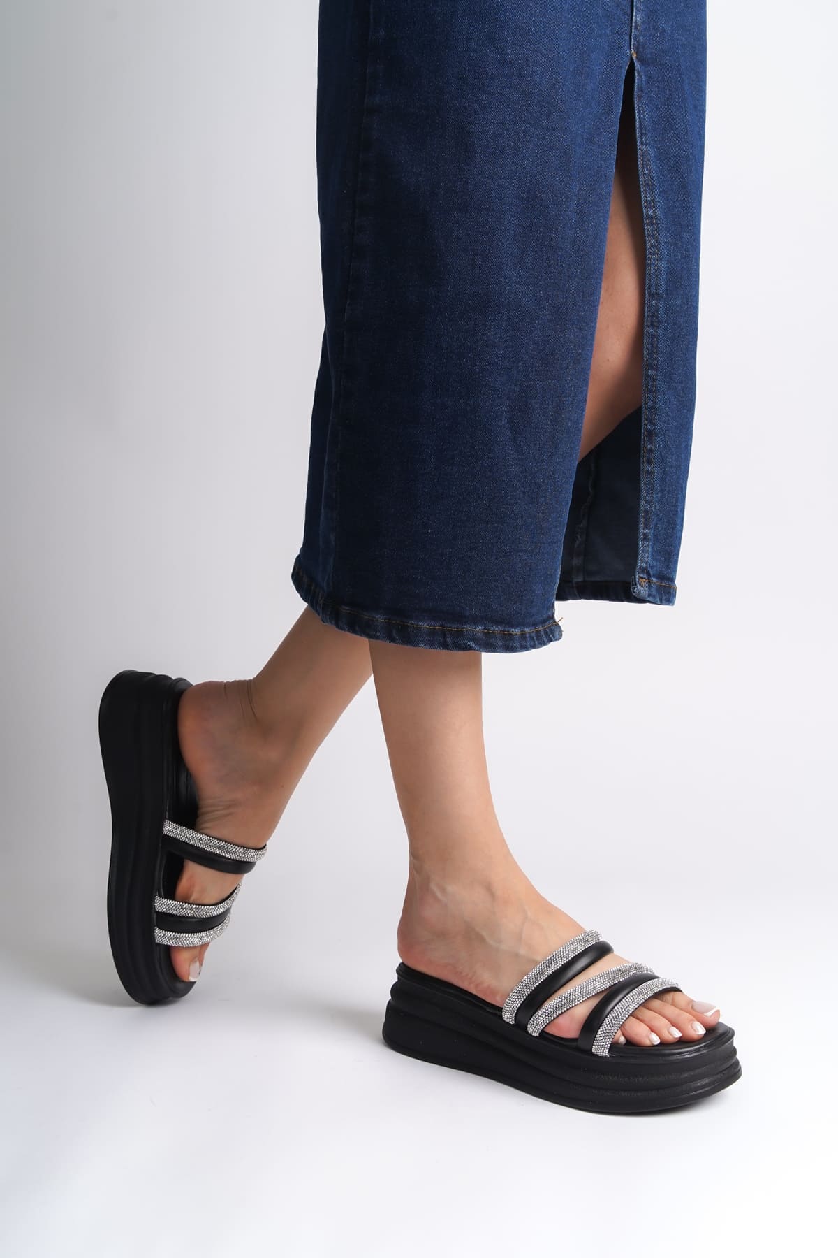 KADIN AYAKKABI TERLIK görseli