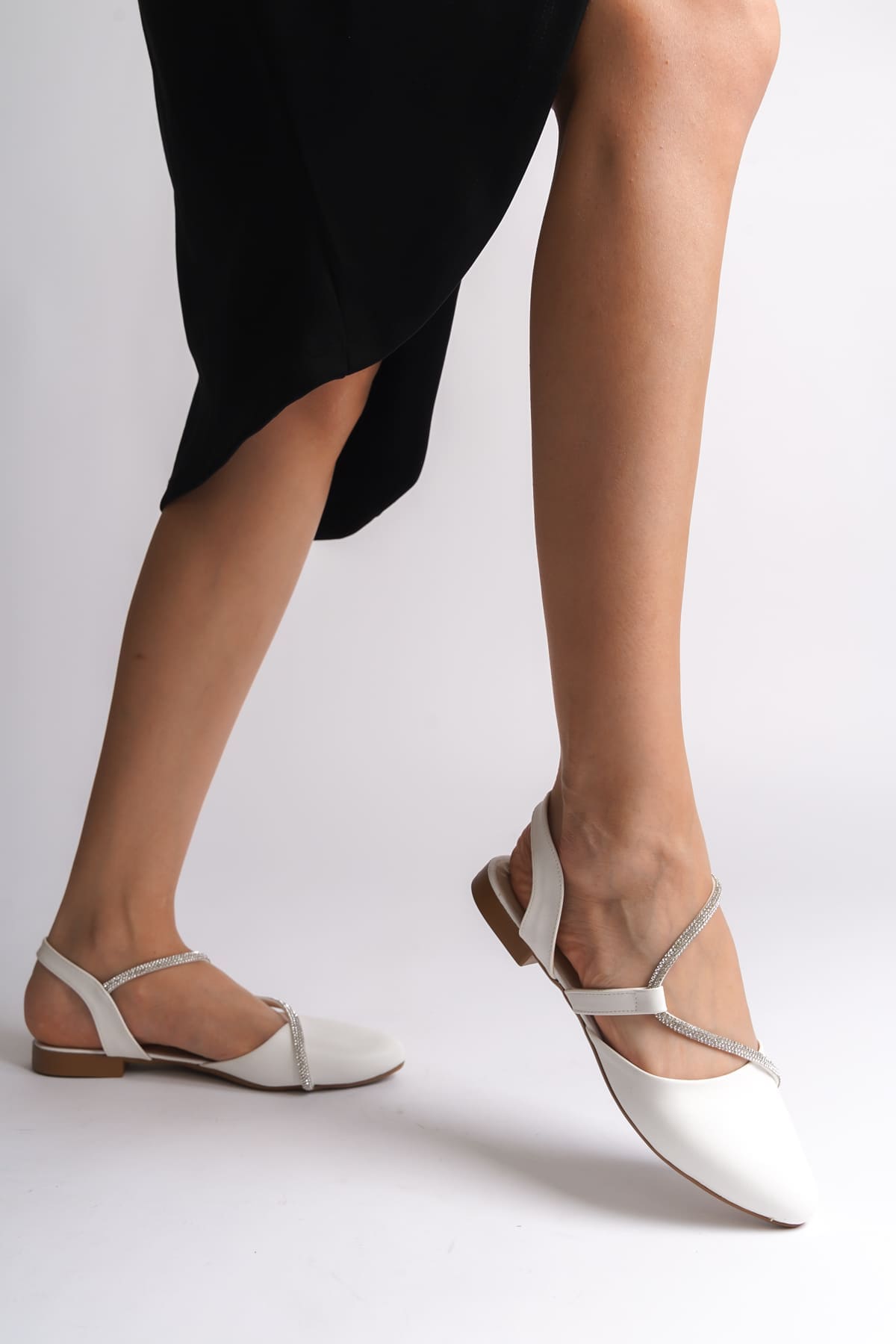 HANNAH Lastikli Ortopedik Rahat Taban Taş Detaylı Kadın Babet Ayakkabı  CKT - Beyaz - 37 Resim 3