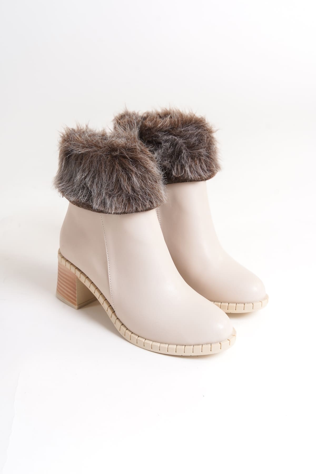 JULIA Fermuarlı Ortopedik Taban Tüylü Topuklu Kadın Bot CKT - Krem - 37 Resim 4