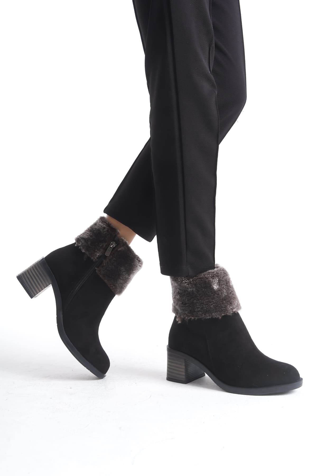 KATYA Fermuarlı Ortopedik Taban Topuklu Kürk Detaylı Süet Kadın Bot SST - Siyah - 36 Resim 3
