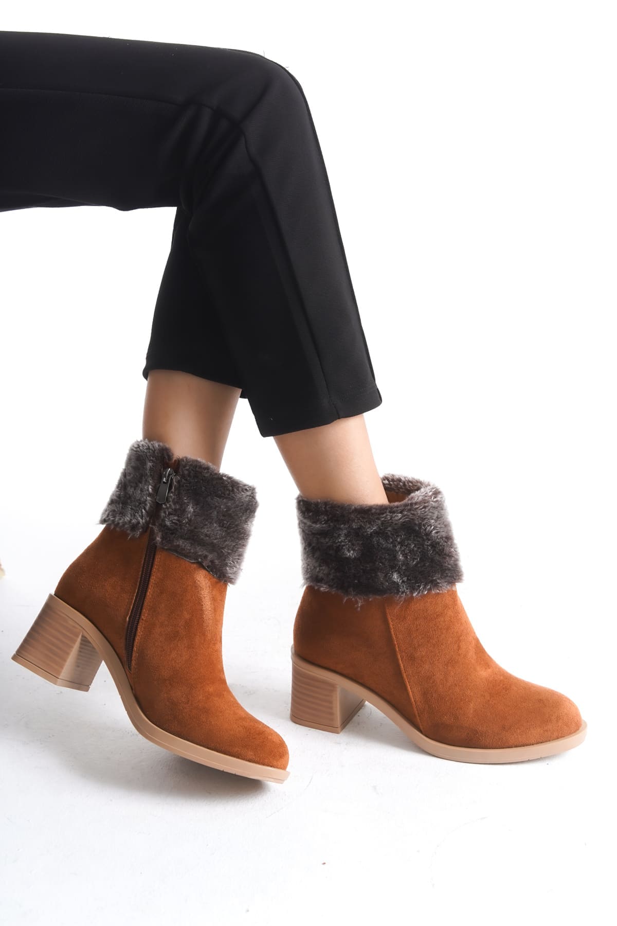 KATYA Fermuarlı Ortopedik Taban Topuklu Kürk Detaylı Süet Kadın Bot STT - Taba - 39 Resim 3