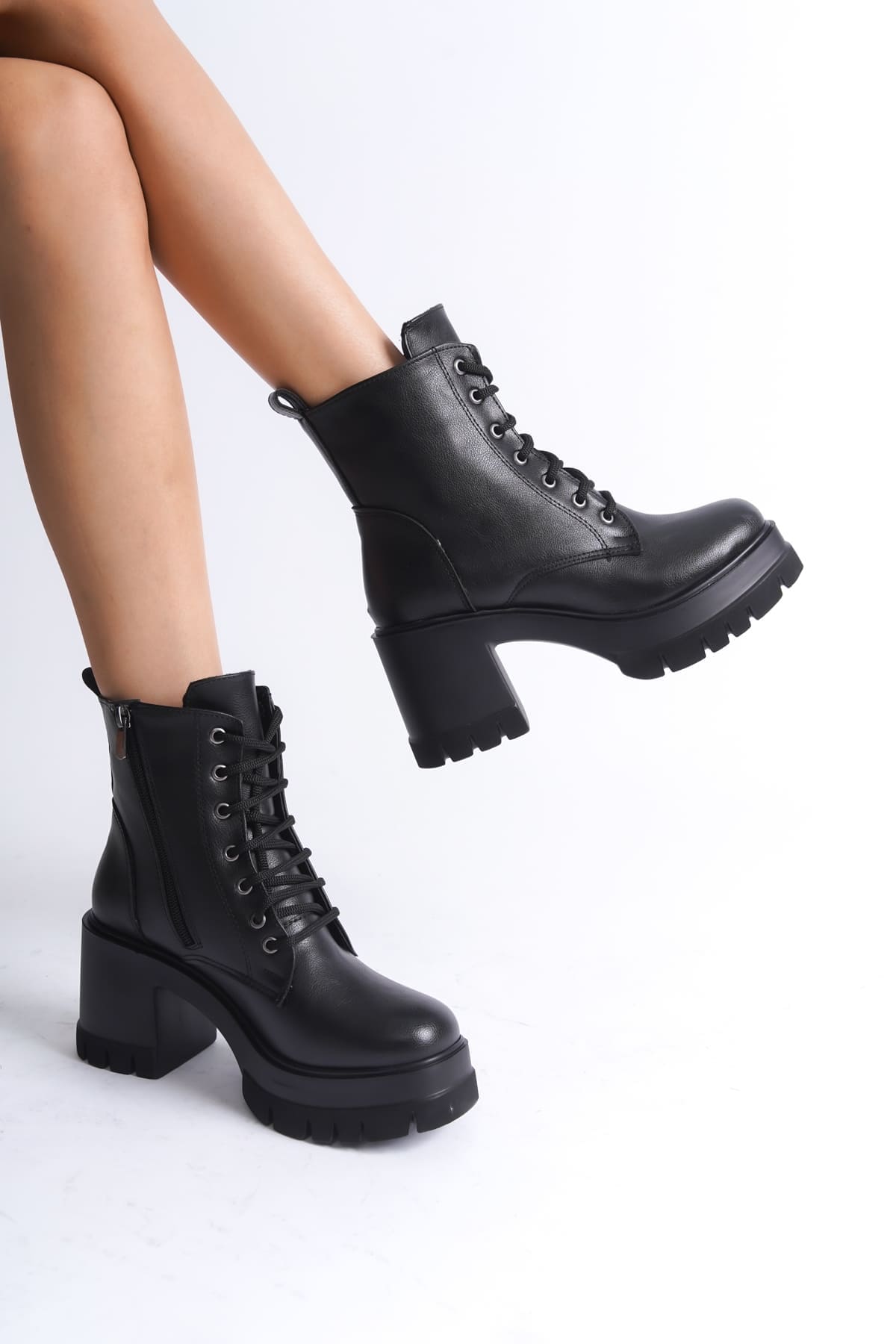 LAUREN Bağcıklı Fermuarlı Ortopedik Taban Topuklu Kadın Bot CST - Siyah - 39 Resim 3