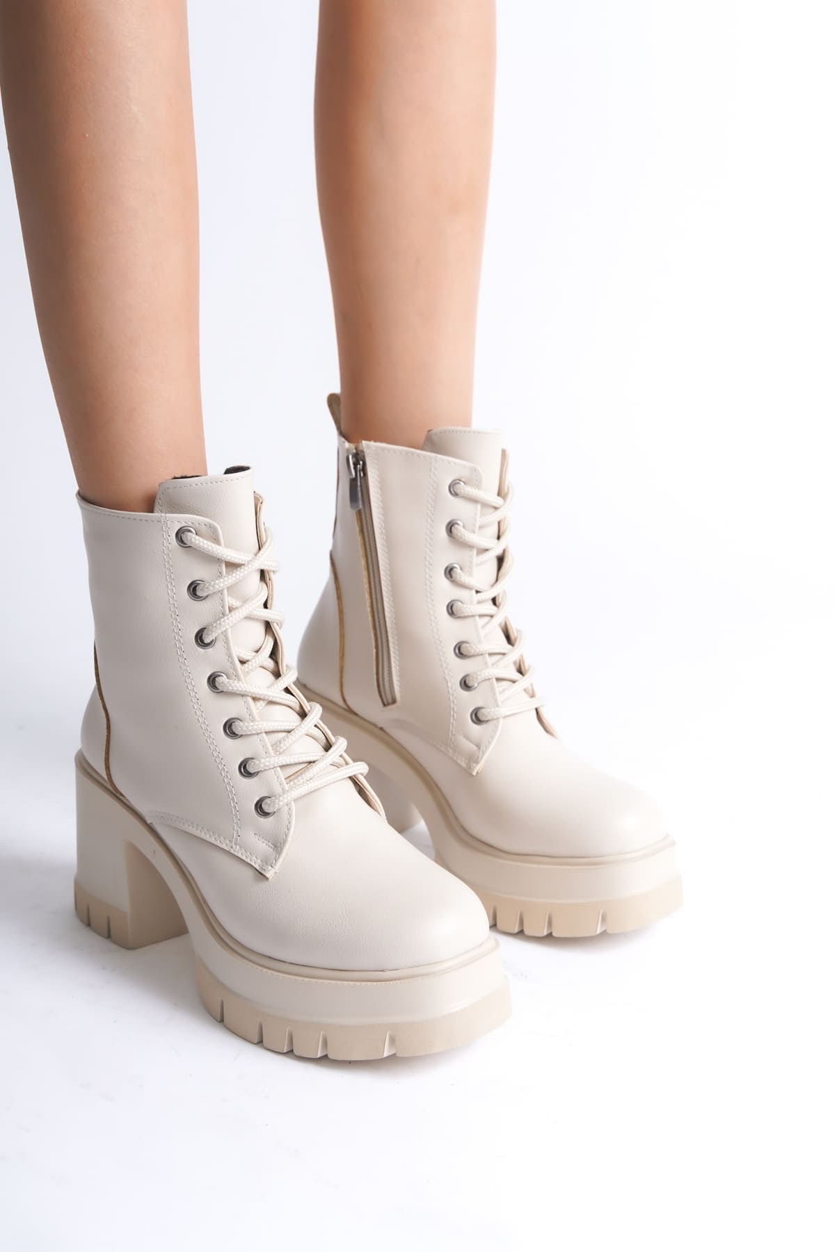 LAUREN Vineyard Zipper Ore Sole BalledWomen Bot CKT - Cream