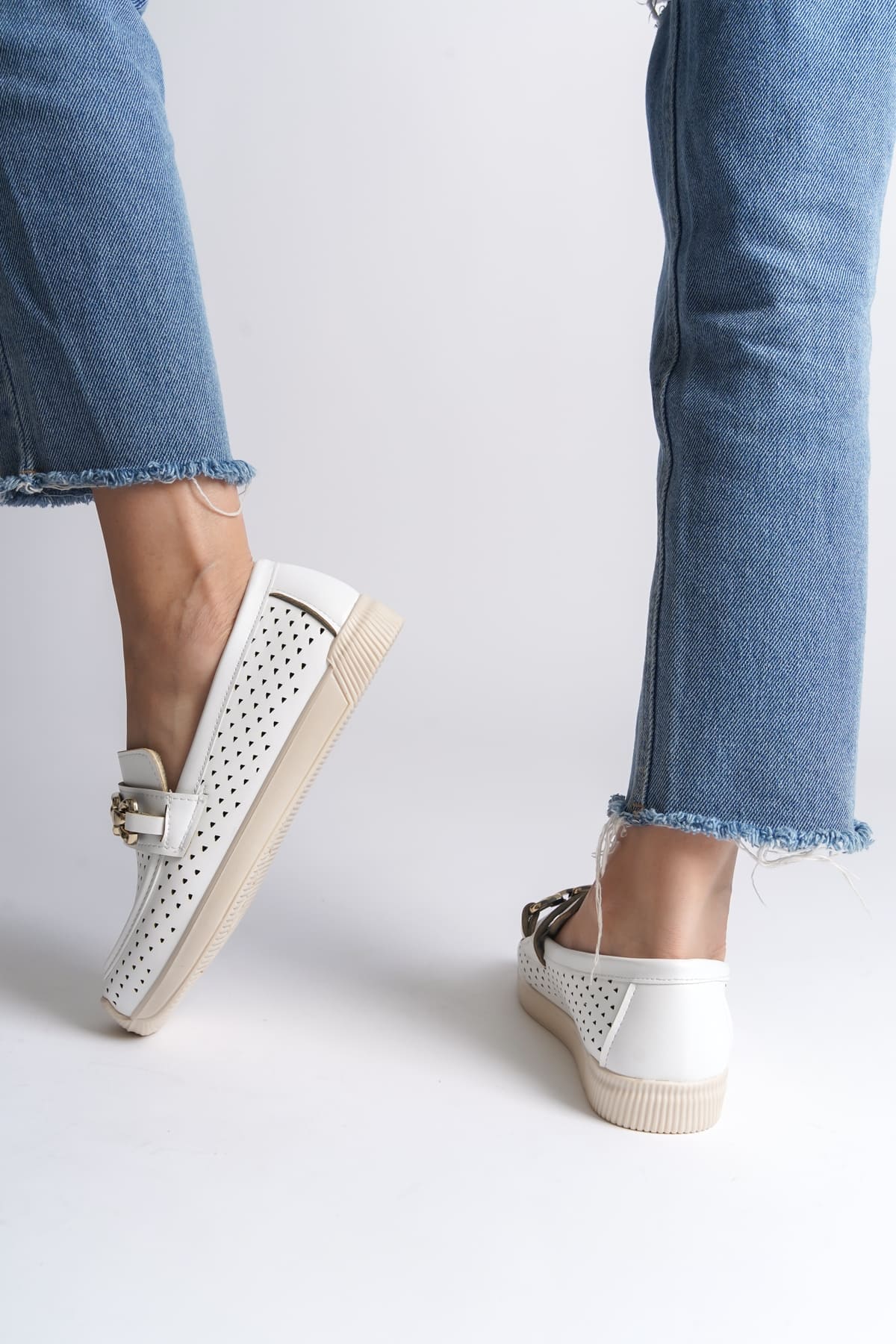 LAYLA Bağcıksız Ortopedik Rahat Taban Kalp Desenli Kadın Babet Ayakkabı  CKT - Beyaz - 36 Resim 3