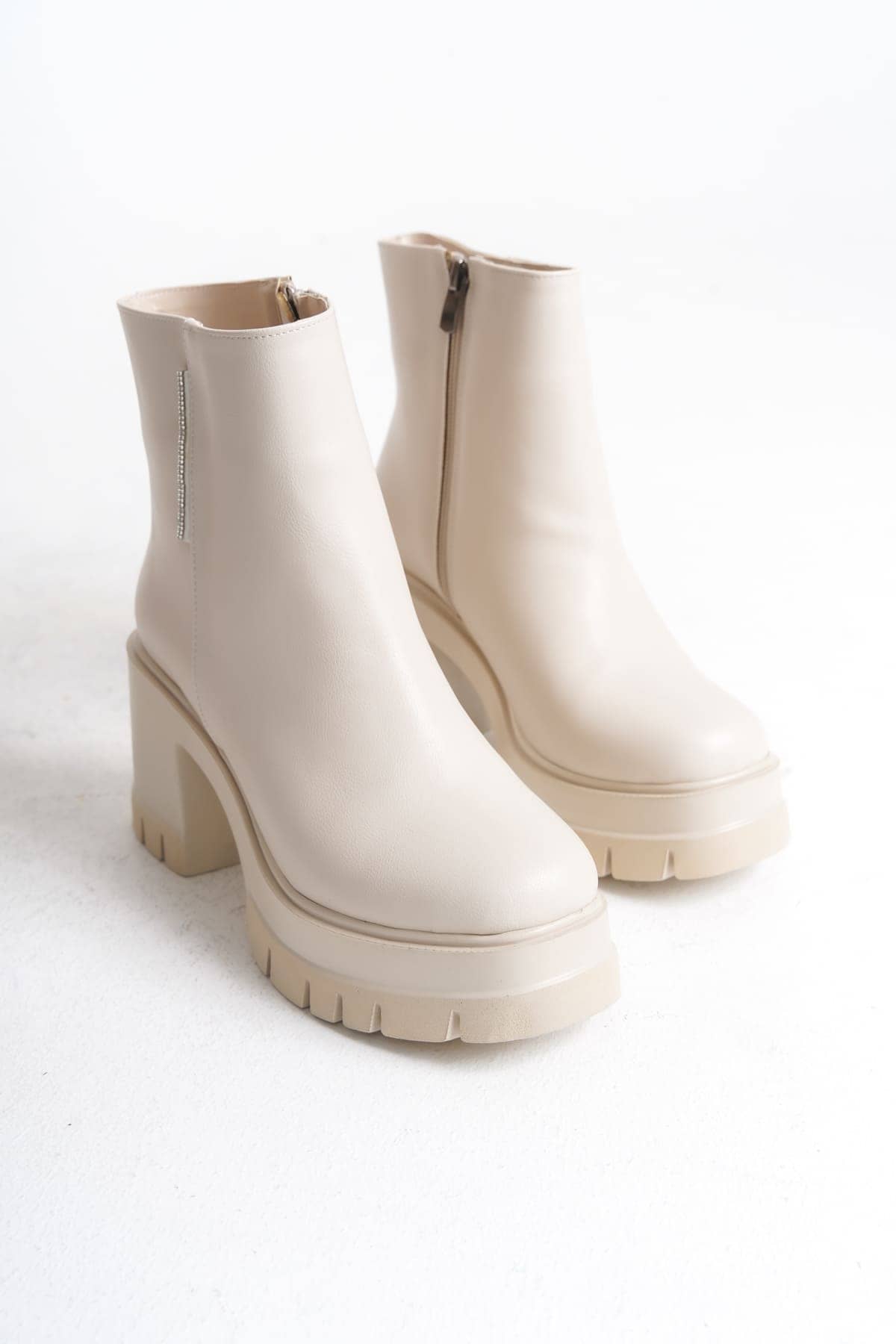 LISSE Fermuarlı Ortopedik Taban Kalın Topuklu Kadın Bot CKT - Krem - 39 Resim 5
