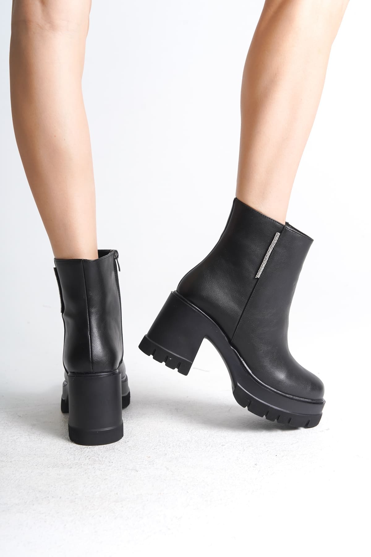 LISSE Fermuarlı Ortopedik Taban Kalın Topuklu Kadın Bot CST - Siyah - 40 Resim 4