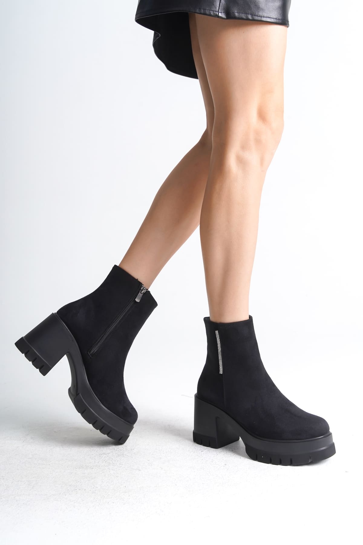 LISSE Fermuarlı Ortopedik Taban Kalın Topuklu Süet Kadın Bot SST - Siyah - 39 Resim 4