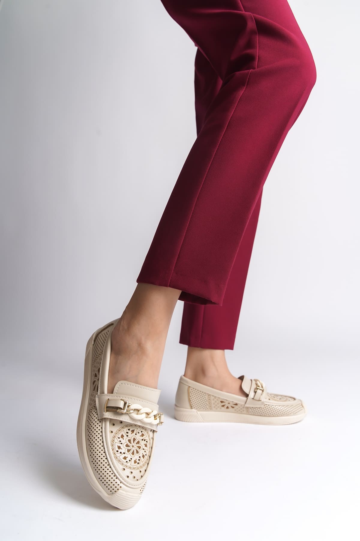 KADIN AYAKKABI BABET görseli