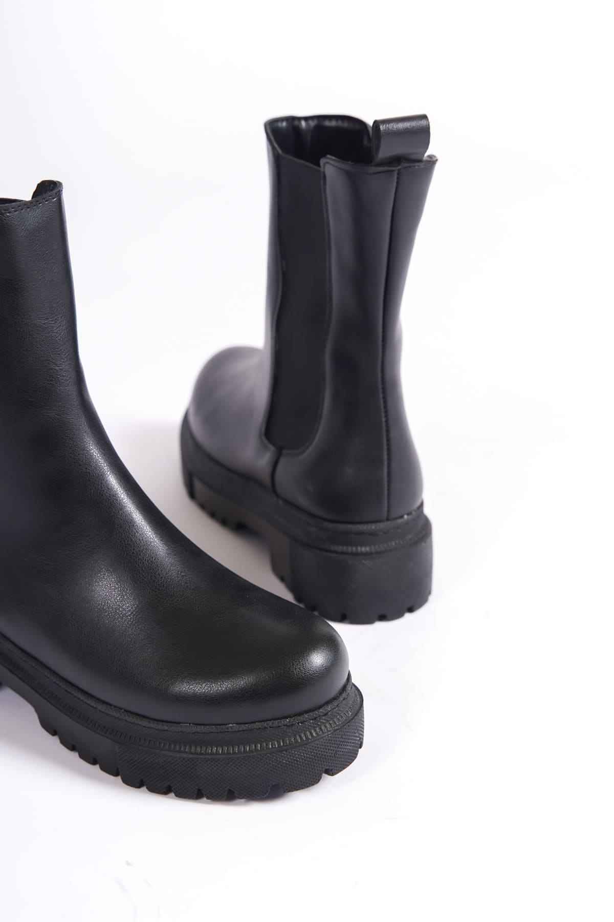 LORA Bağcıksız Lastikli Ortopedik Taban Kadın Bot CST - Siyah - 39 Resim 5