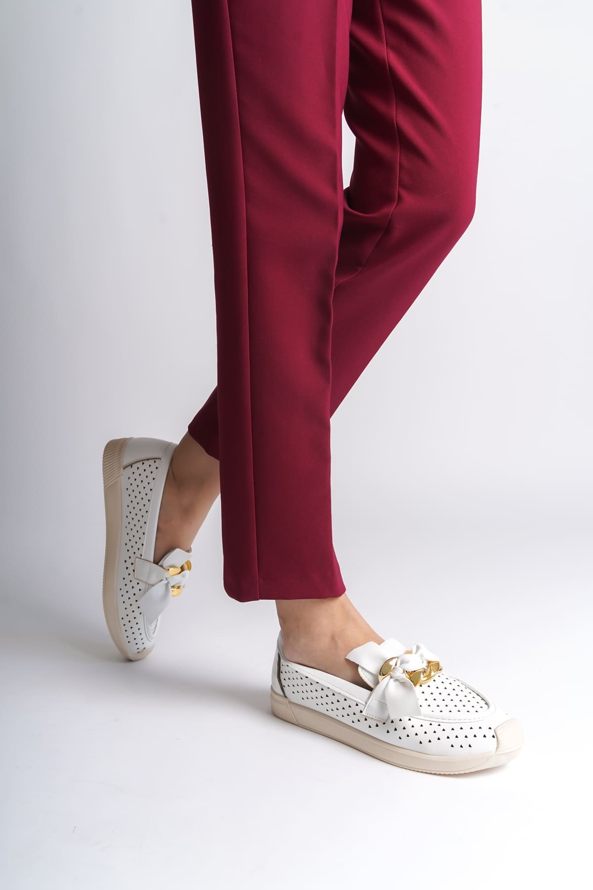 LYDIA Unbonded Orthopedic Comfortable Base Heart Patterned Women Babet Shoes CKT - White