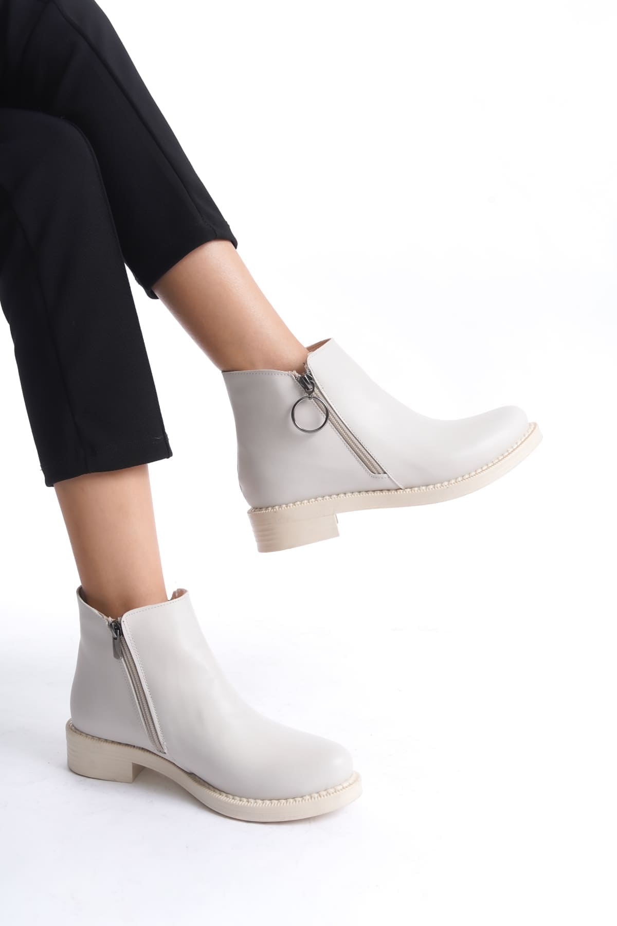 MARGARET Fermuarlı Ortopedik Taban Topuklu Kadın Bot CKT - Krem - 40 Resim 2