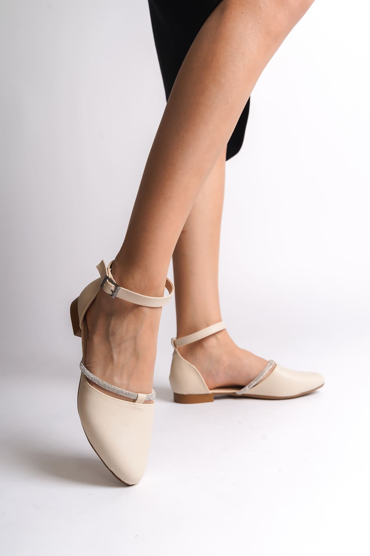 MONICA Buckleed Orthopedic Comfortable Base Stone Detailed Women Babet Shoes CKT - Cream