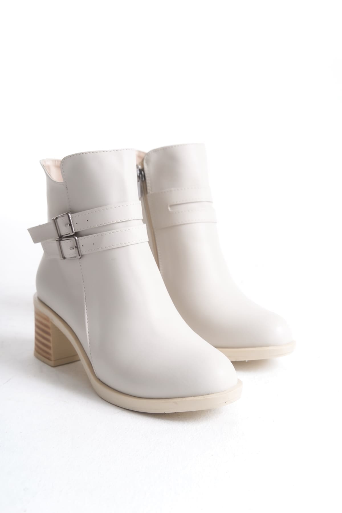 NOEMI Tokalı Fermuarlı Ortopedik Taban Topuklu Kadın Bot  CKT - Krem - 37 Resim 4