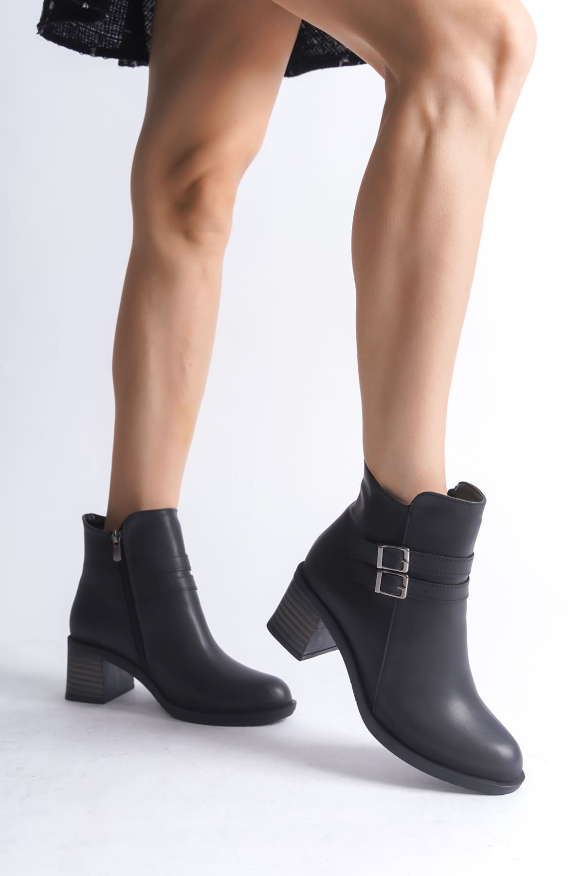 NOEMI Tokalı Fermuarlı Ortopedik Taban Topuklu Kadın Bot  CST - Siyah - 39 Resim 4