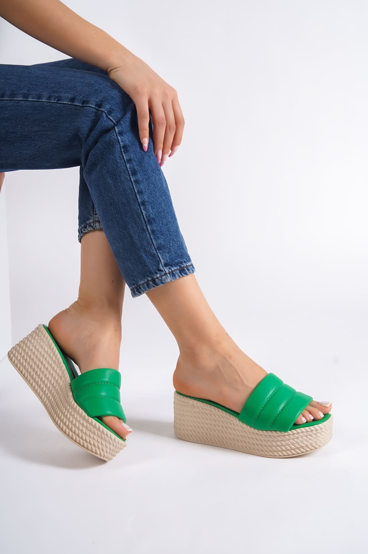 REINA Dolgu Topuklu Ortopedik Taban Hasır Görünümlü Kadın Terlik CKT - Yeşil - 37 Resim 2