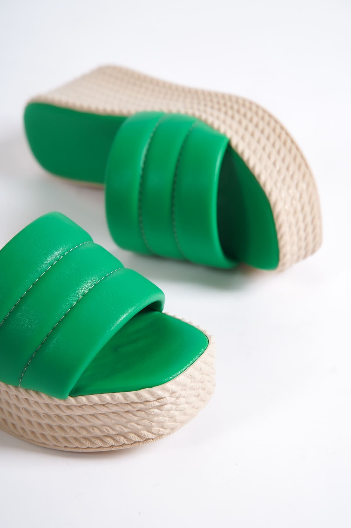 REINA Dolgu Topuklu Ortopedik Taban Hasır Görünümlü Kadın Terlik CKT - Yeşil - 37 Resim 5
