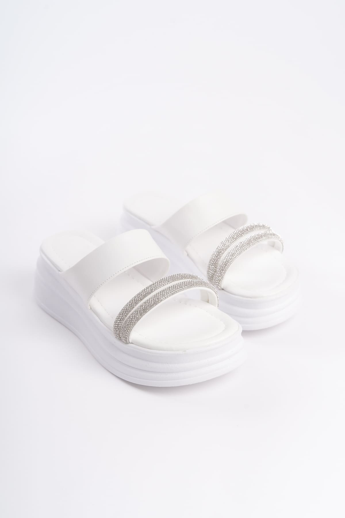 SARAH Düz Topuklu Taşlı Şeritli Kalın ve Ortopedik Taban Kadın Terlik  CBT - Beyaz - 37 Resim 4