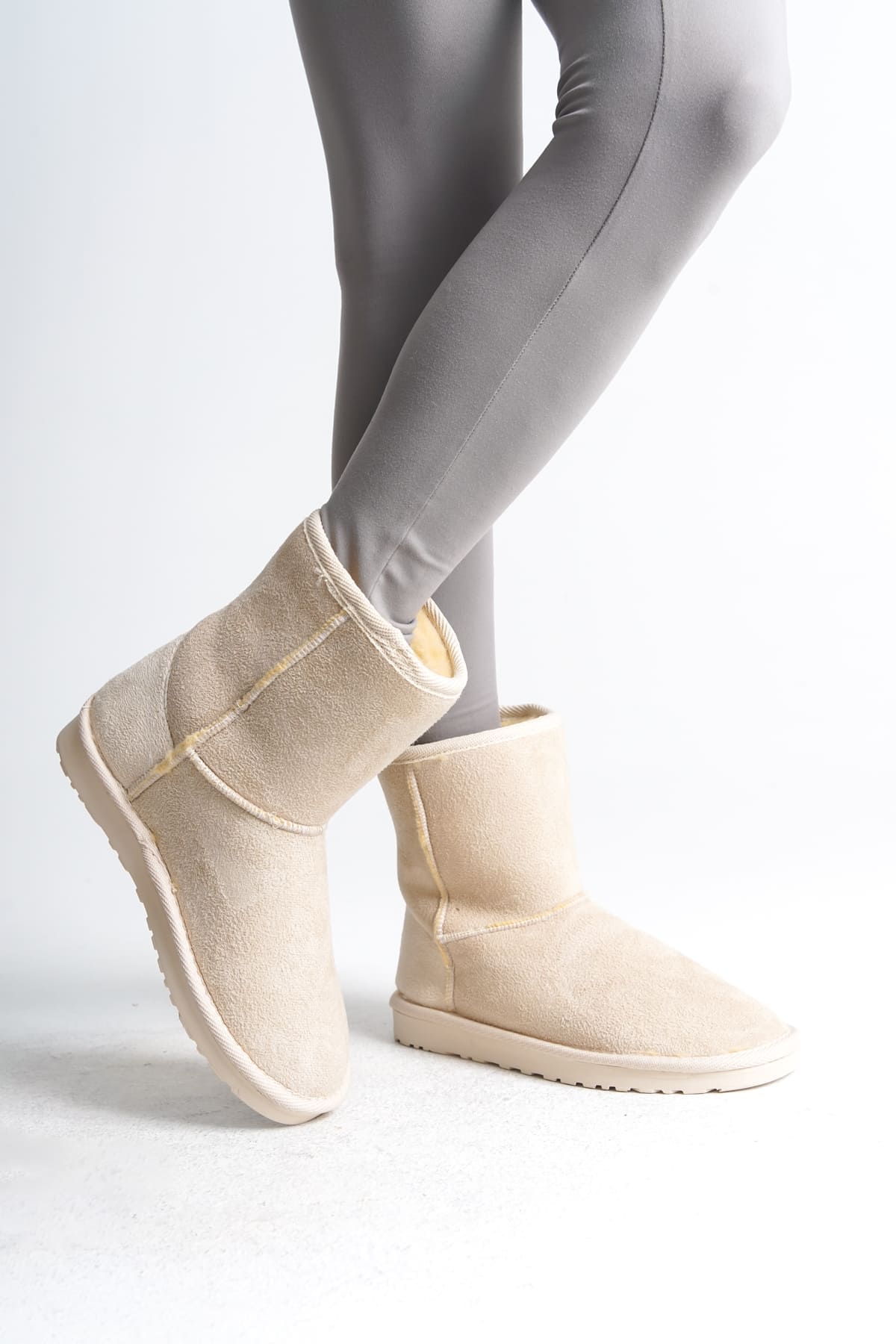 SELINA Bağcıksız Düz Taban İçi Kürklü Süet Kadın Bot  SKT - Krem - 40 Resim 3