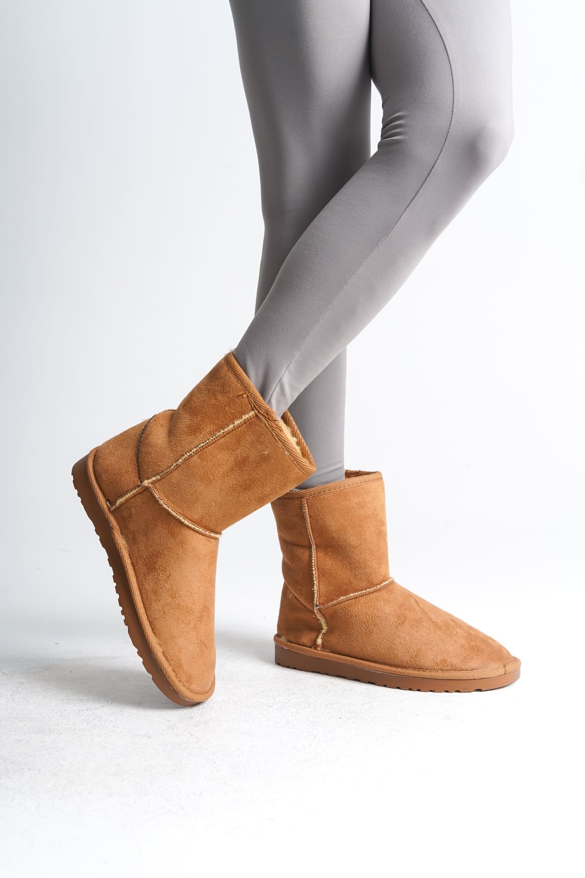 SELINA Bağcıksız Düz Taban İçi Kürklü Süet Kadın Bot STT - Taba - 36 Resim 3