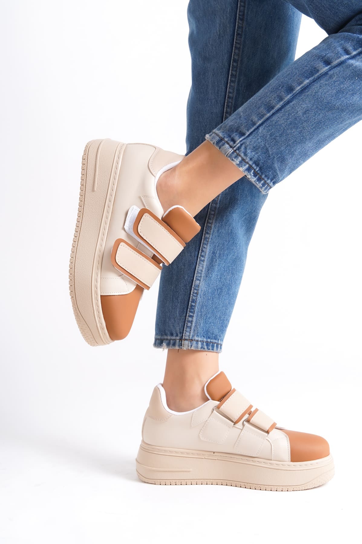 VALENCIA Bağcıksız Cırt Cırtlı Ortopedik Kadın Sneaker - Ten/Kahve