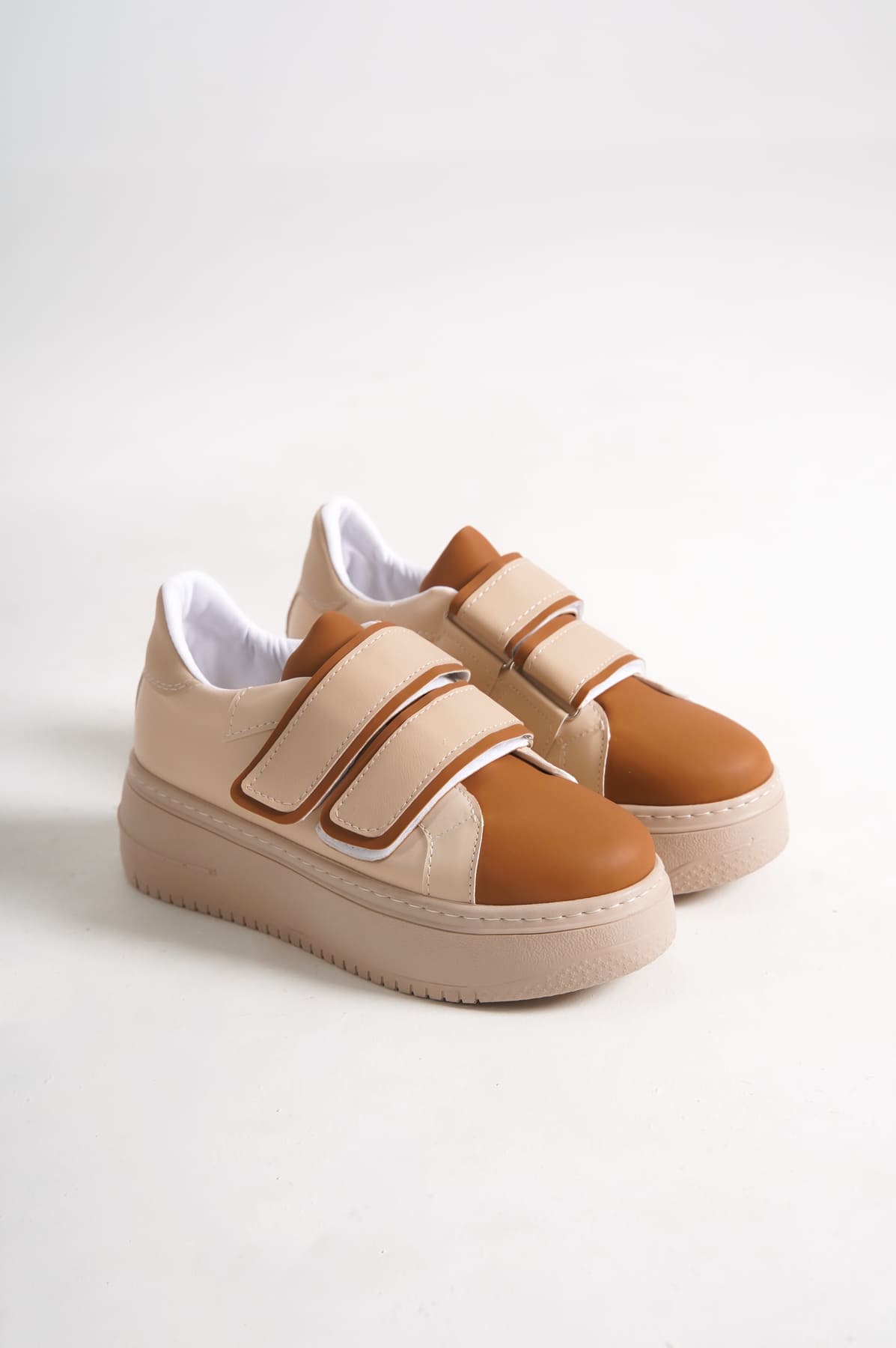 VALENCIA Bağcıksız Cırt Cırtlı Ortopedik Kadın Sneaker - Ten/Kahve