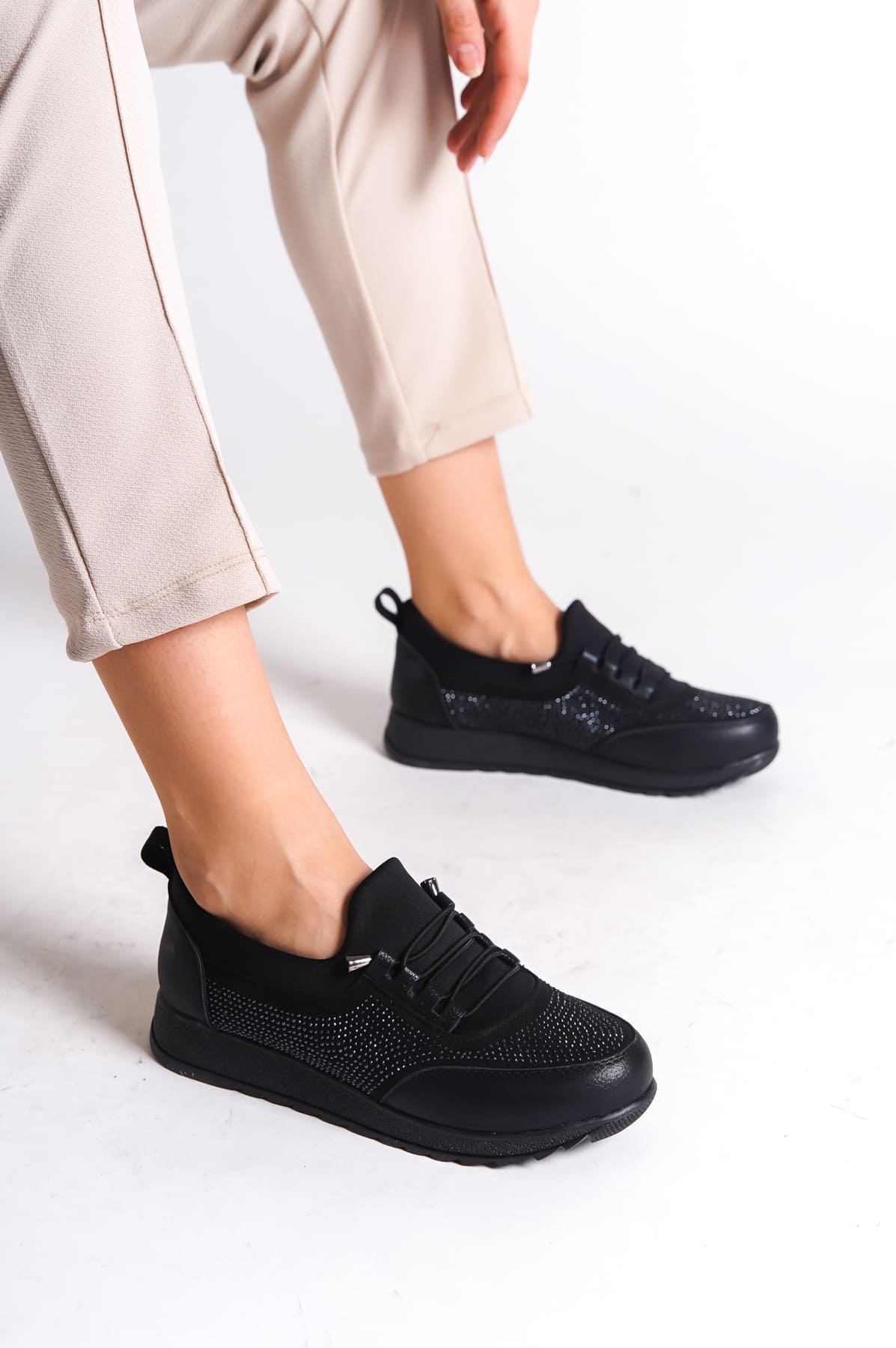 VIOLET Bağcıklı Lastikli Ortopedik Rahat Taban Taş Detaylı Klasik Kadın Babet Anne Ayakkabısı  CST - Siyah - 38 Resim 2