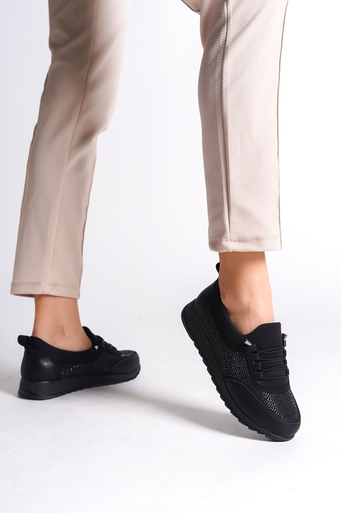 VIOLET Bağcıklı Lastikli Ortopedik Rahat Taban Taş Detaylı Klasik Kadın Babet Anne Ayakkabısı  CST - Siyah - 38 Resim 3