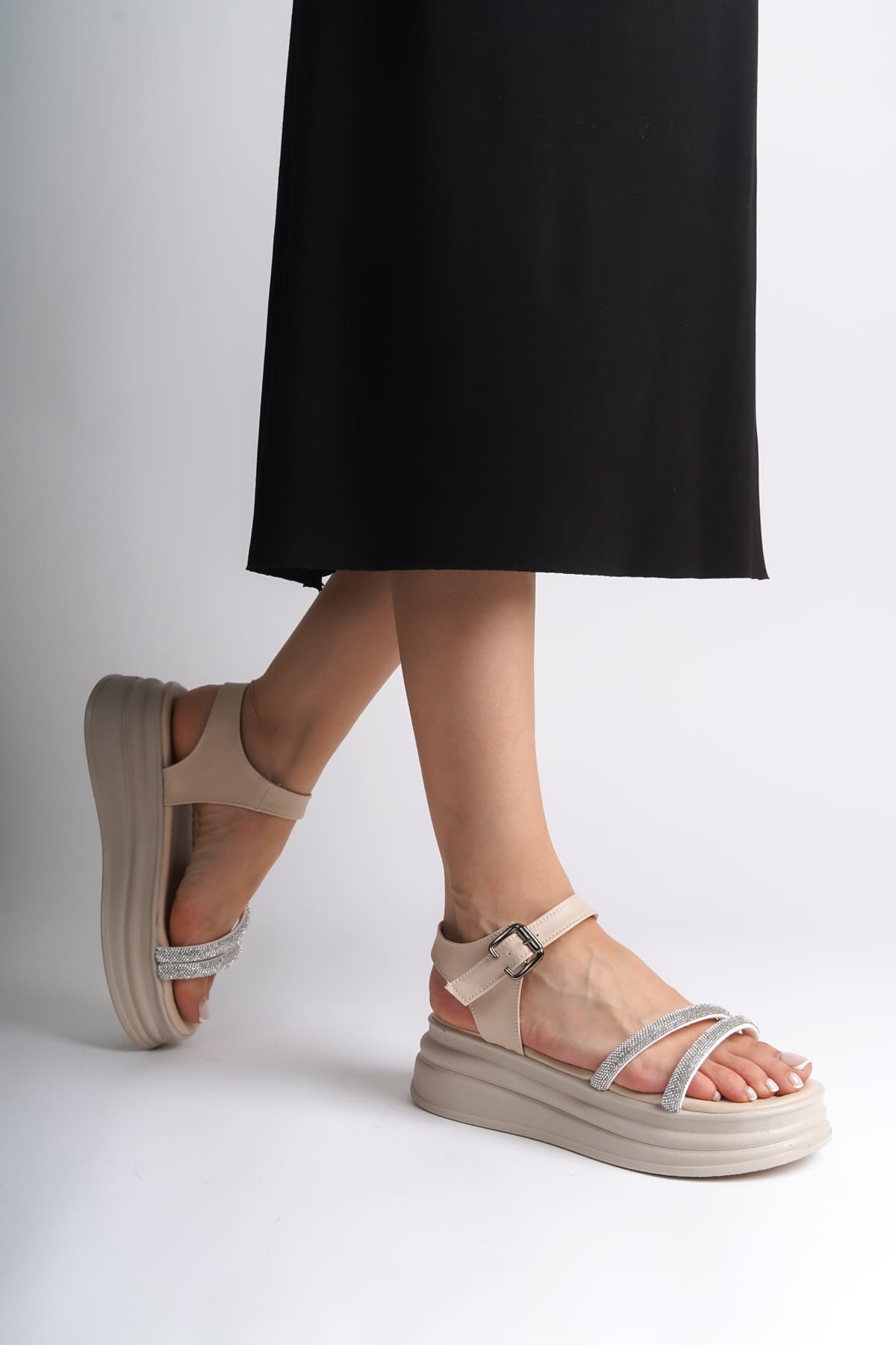 ZLOHE Kalın Tokalı Taşlı Şeritli Ortopedik Taban Kadın Sandalet  CKT - Krem - 40